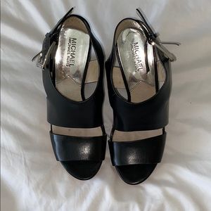 Black and brown wedges